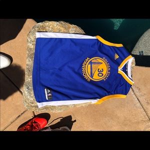 Golden state warriors curry jersey.    #30